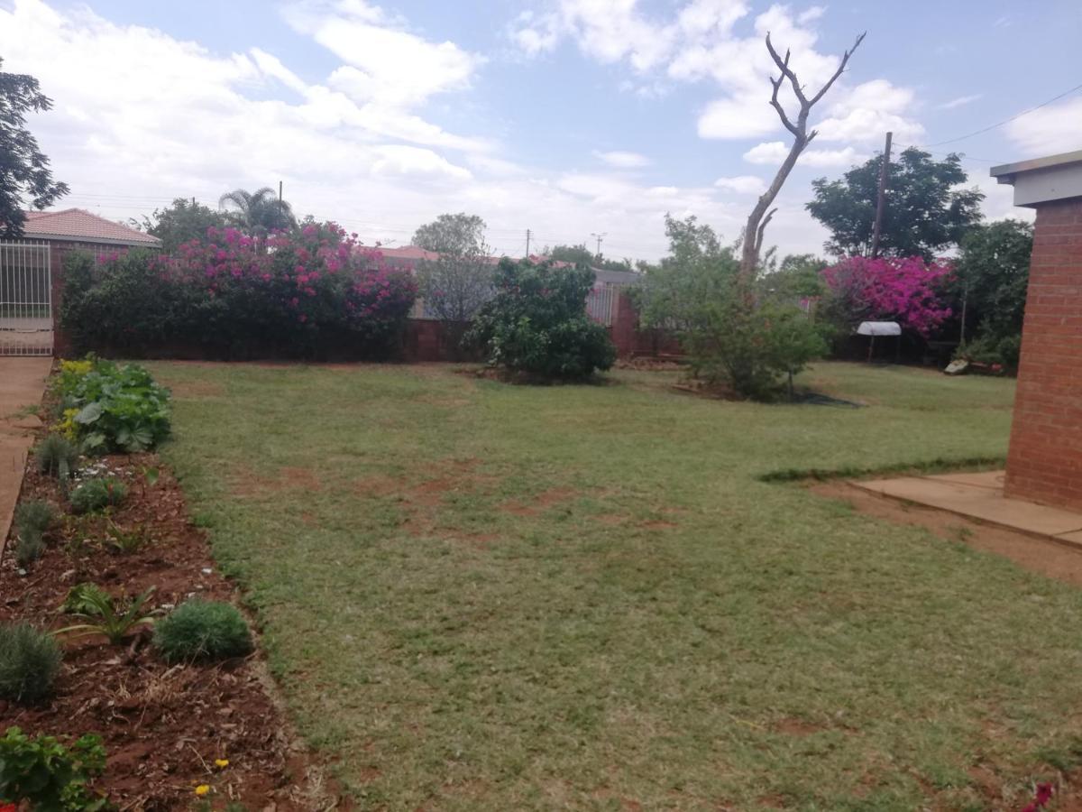 Savanna Bulawayo Dış mekan fotoğraf