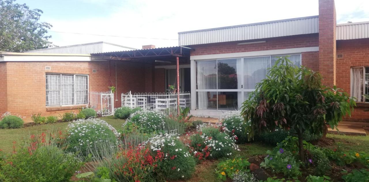 Savanna Bulawayo Dış mekan fotoğraf