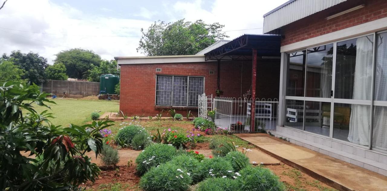 Savanna Bulawayo Dış mekan fotoğraf