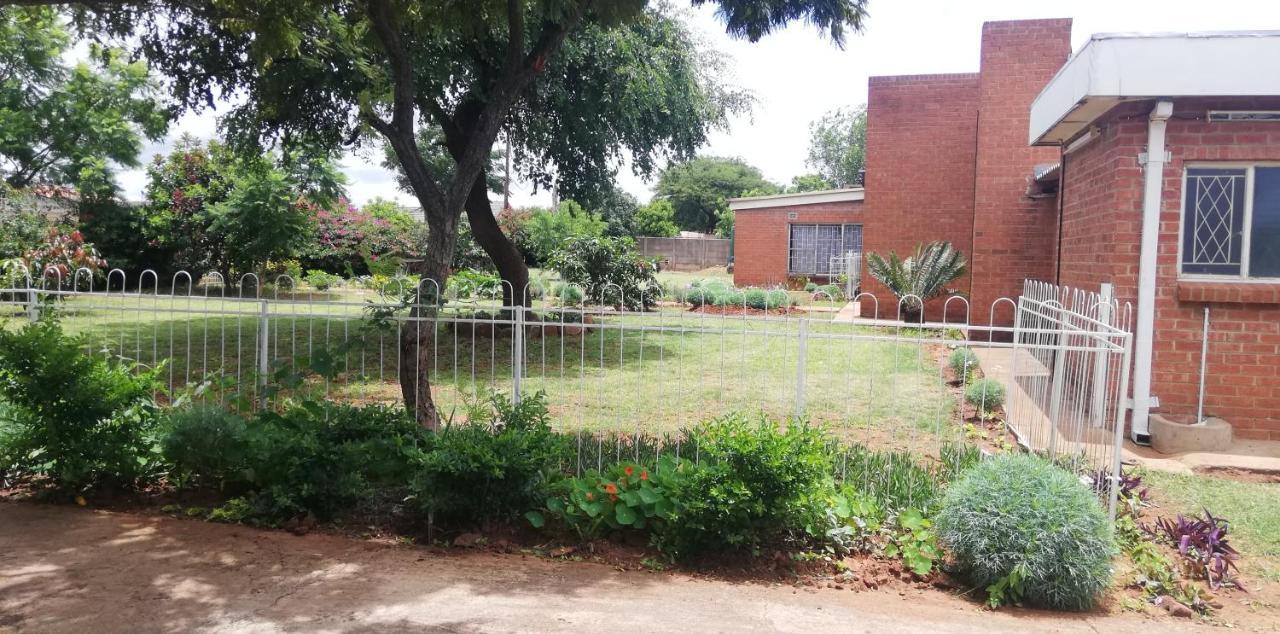 Savanna Bulawayo Dış mekan fotoğraf