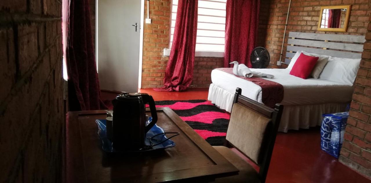 Savanna Bulawayo Dış mekan fotoğraf