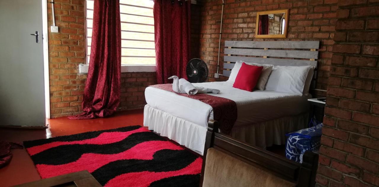 Savanna Bulawayo Dış mekan fotoğraf