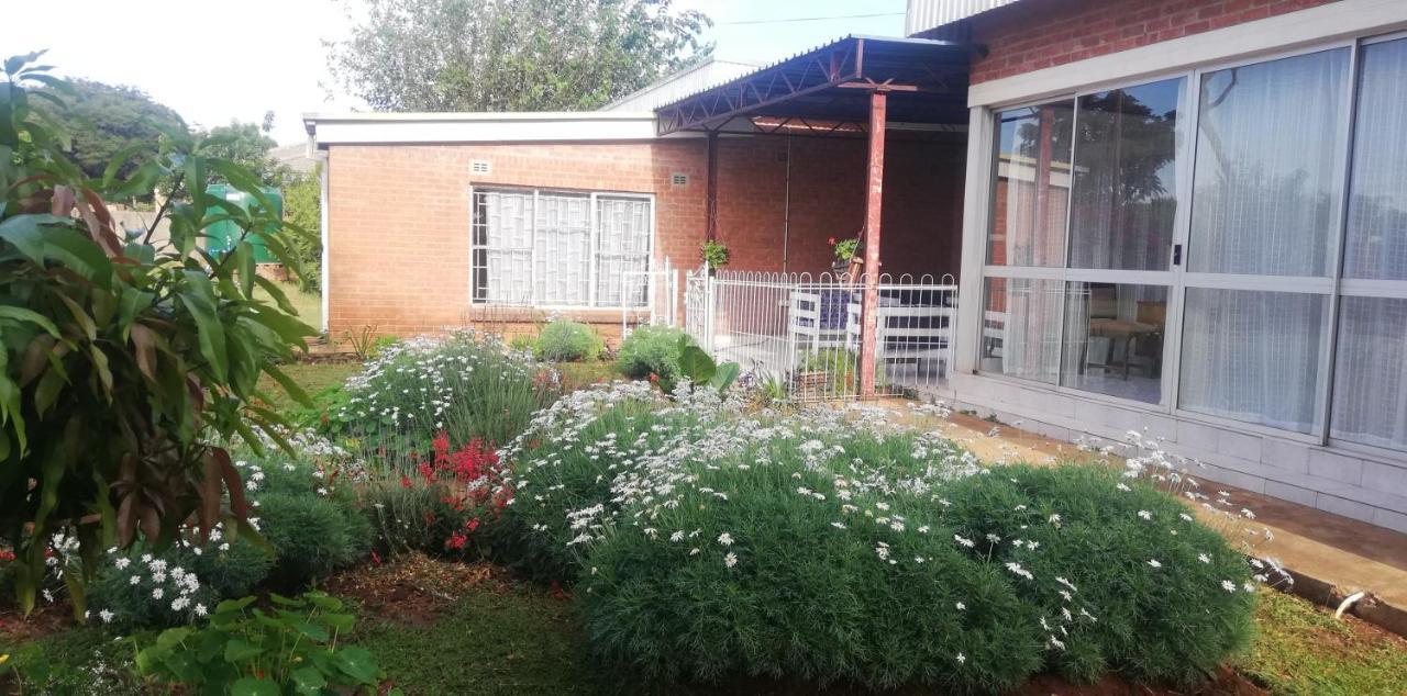 Savanna Bulawayo Dış mekan fotoğraf