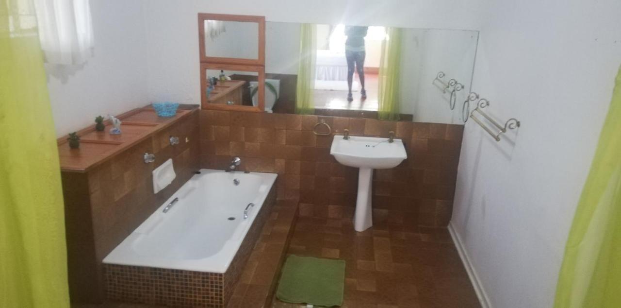 Savanna Bulawayo Dış mekan fotoğraf